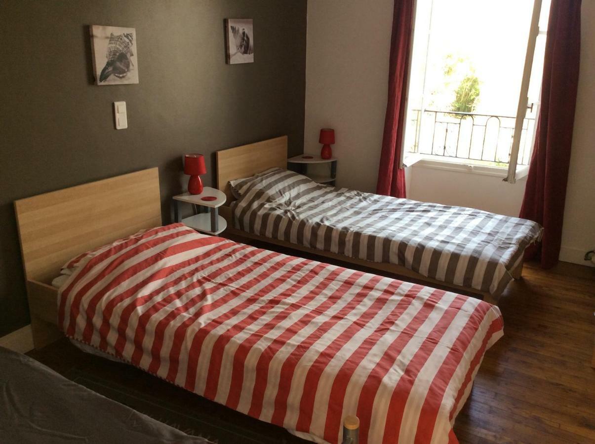 Le Petit Bijou Bed and Breakfast Saint-Fraigne Buitenkant foto